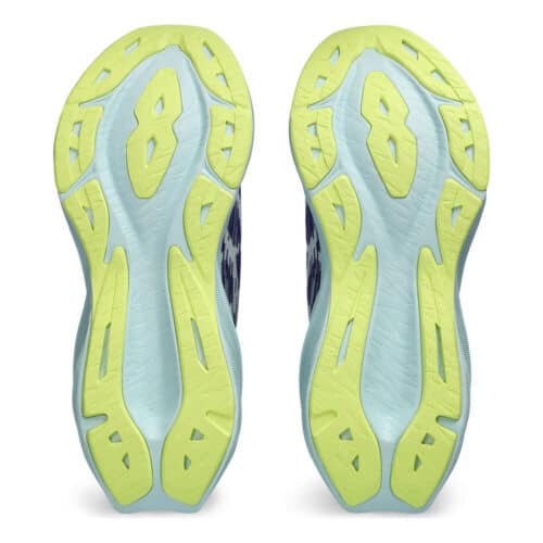 Novablast 3 Neutral Running Shoe Women