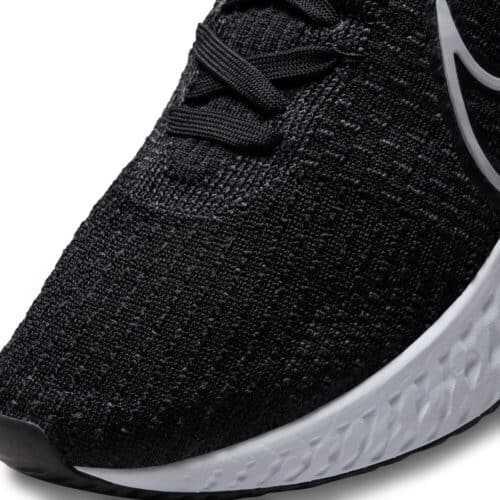 Infinity Flyknit 3 Neutral Running Shoe Men