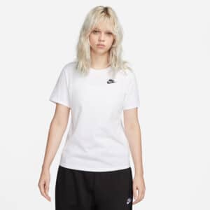 New Sportswear Club T-Shirt Women